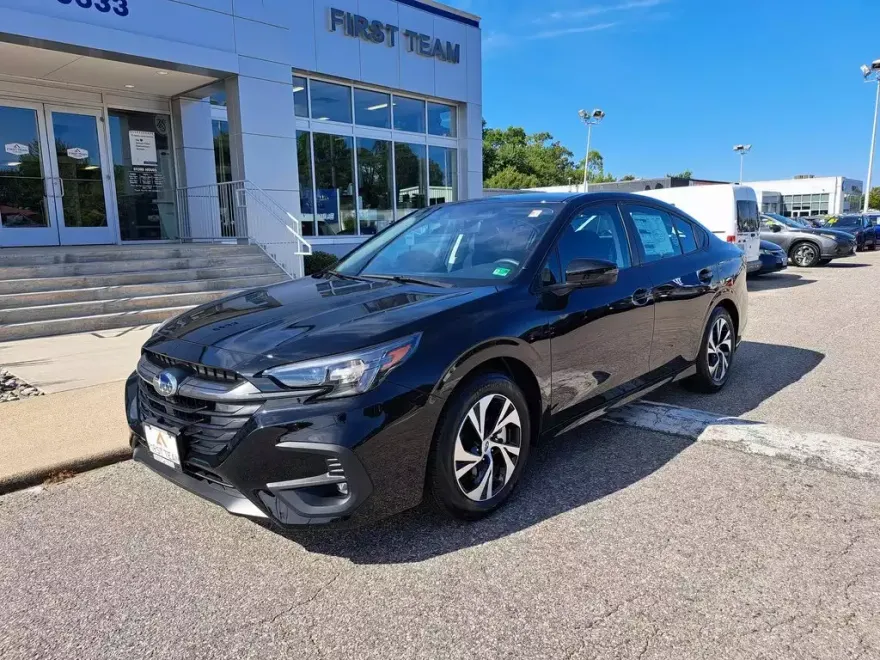 2025 Subaru Legacy Premium photo 1