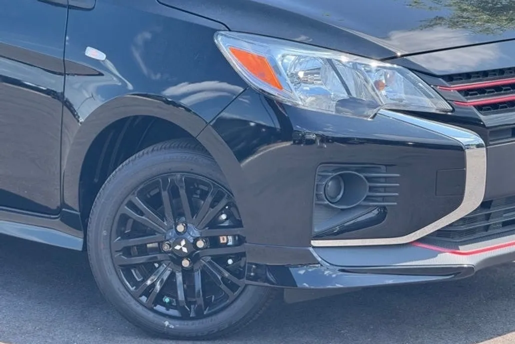 2024 Mitsubishi Mirage G4 photo 1