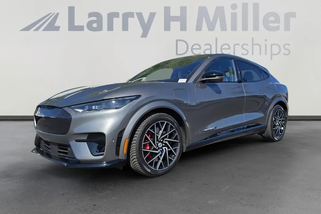 2023 Ford Mustang Mach-E GT photo 1