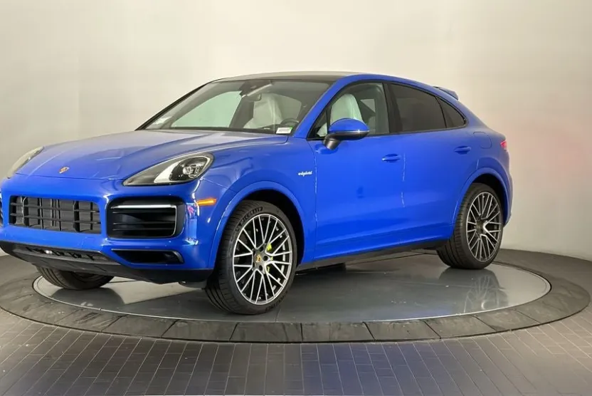 2022 Porsche Cayenne E-Hybrid Coupe photo 1