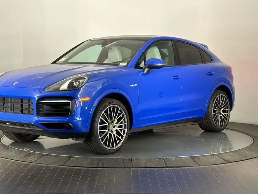 2022 Porsche Cayenne E-Hybrid Coupe photo 1