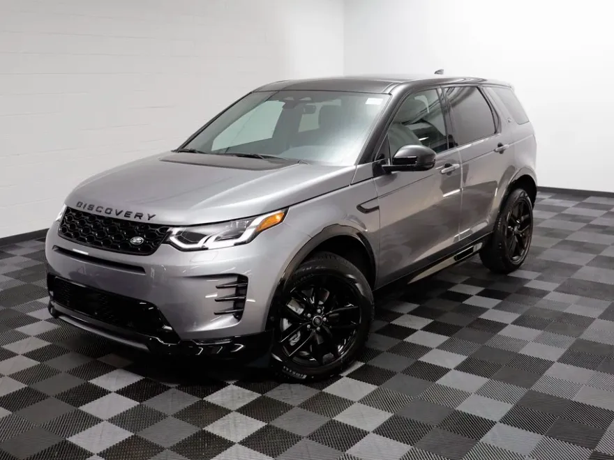 2025 Land Rover Discovery Sport SE photo 1
