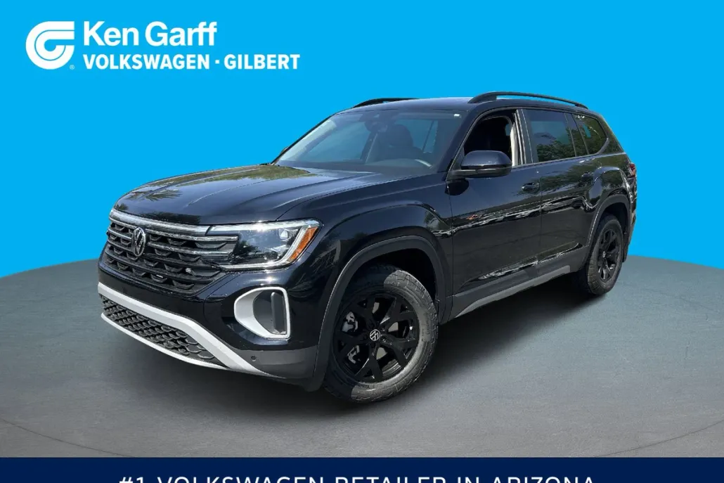 2025 Volkswagen Atlas Peak Edition SE photo 1