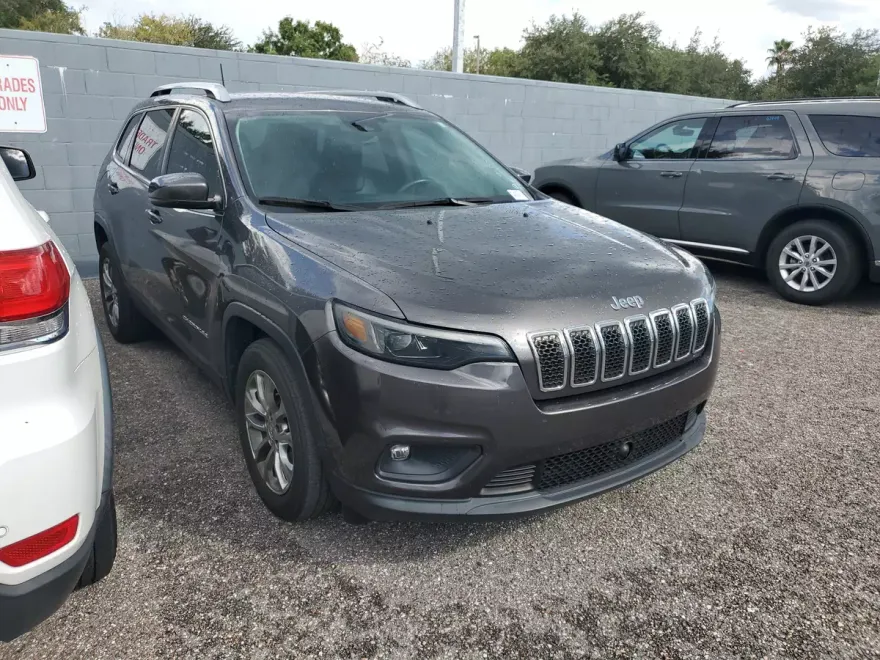 2021 Jeep Cherokee Latitude photo 1