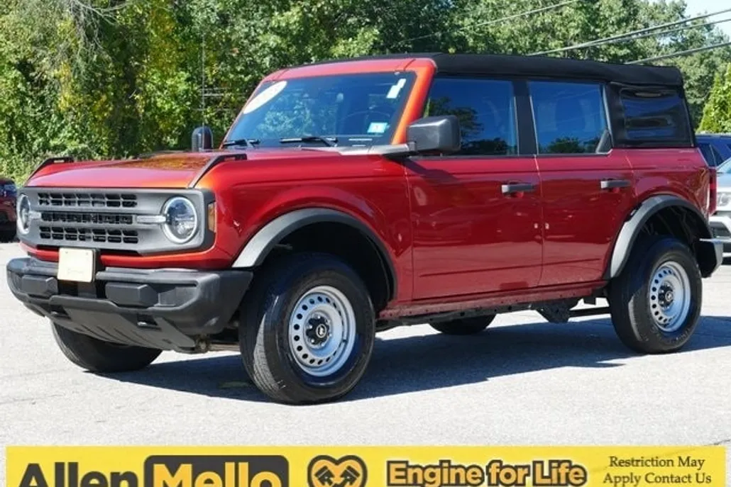 2023 Ford Bronco Base Big Bend Black Diamond Outer Banks photo 1