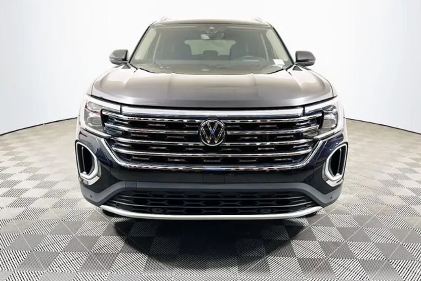 2024 Volkswagen Atlas SEL photo 1