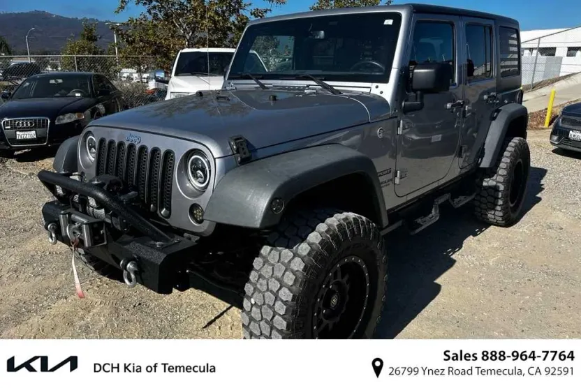 2016 Jeep Wrangler Unlimited Sport photo 1