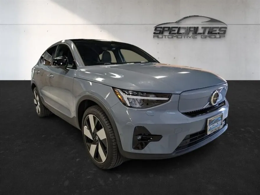 2023 Volvo C40 Recharge Ultimate photo 1