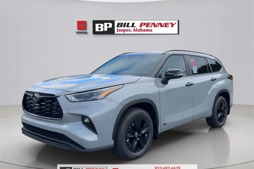 2025 Toyota Highlander Hybrid XLE photo 1