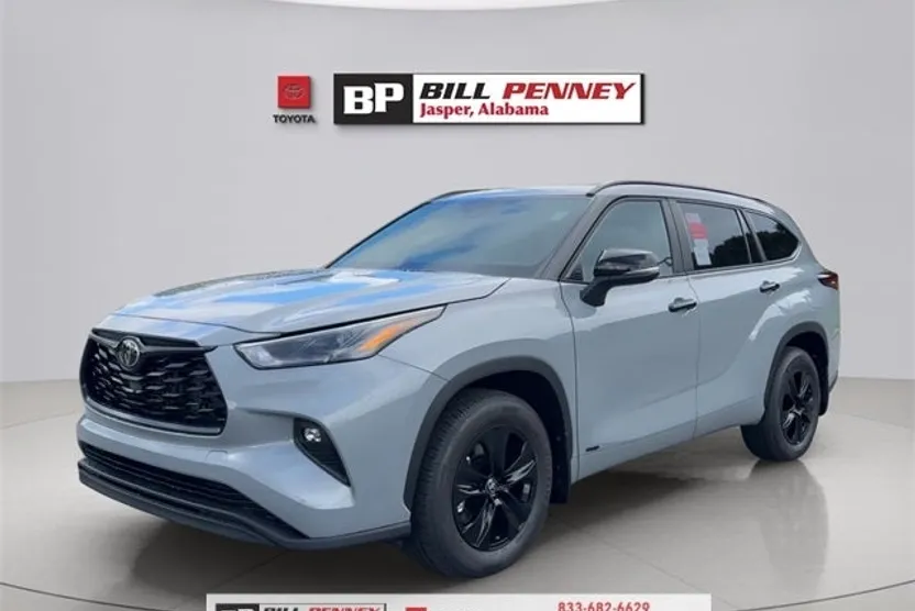 2025 Toyota Highlander Hybrid XLE photo 1