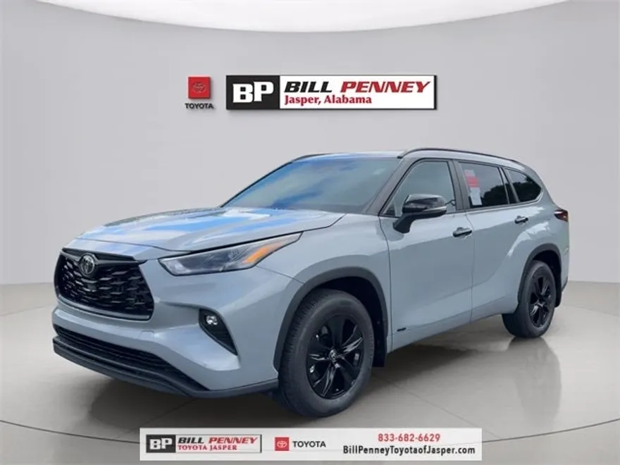 2025 Toyota Highlander Hybrid XLE photo 1