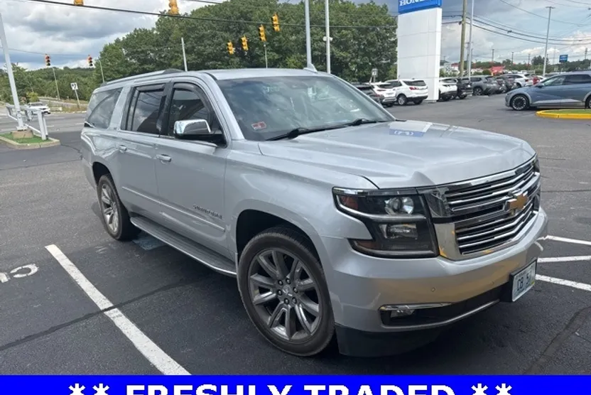 2015 Chevrolet Suburban LTZ photo 1