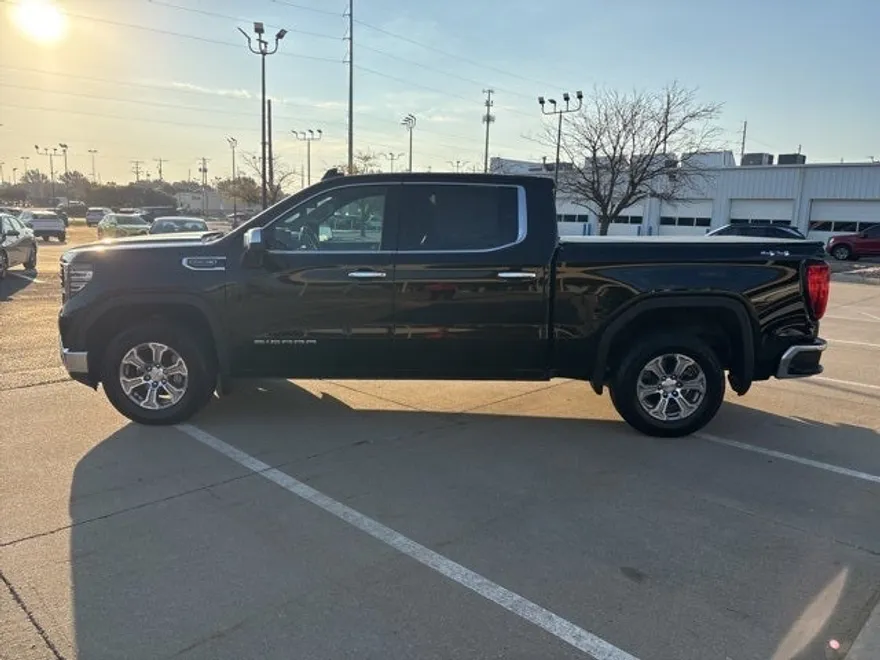 2025 Gmc Sierra 1500 SLT photo 1