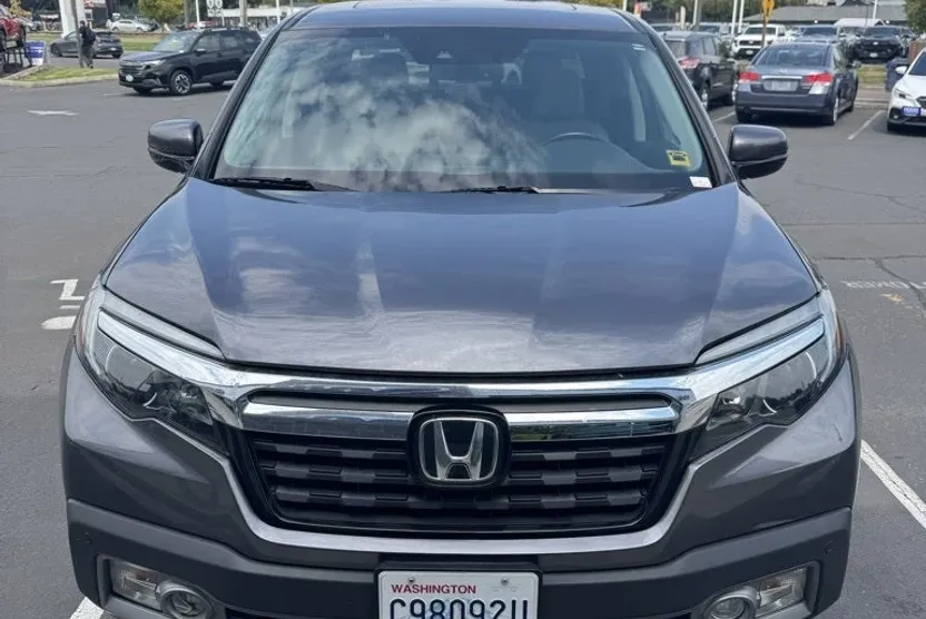 2020 Honda Ridgeline RTL-E photo 1