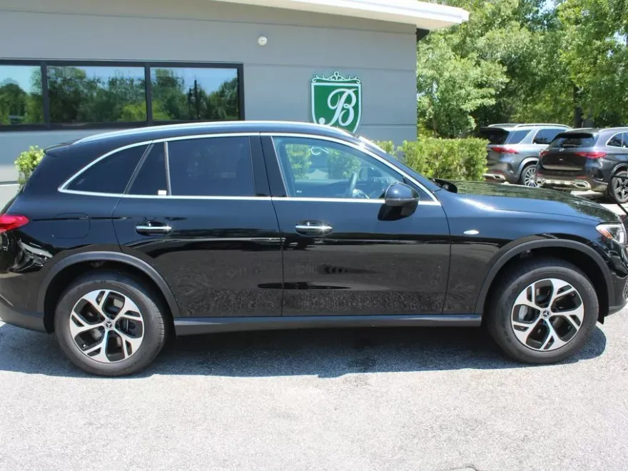 2025 Mercedes Benz GLC 350e 4MATIC photo 1