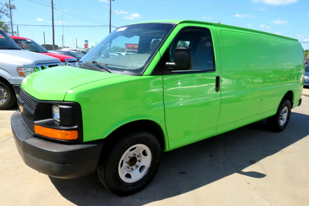2013 Chevrolet Express 3500 Cargo photo 1