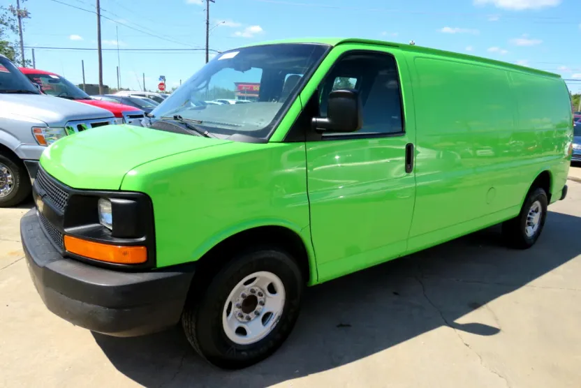 2013 Chevrolet Express 3500 Cargo photo 1