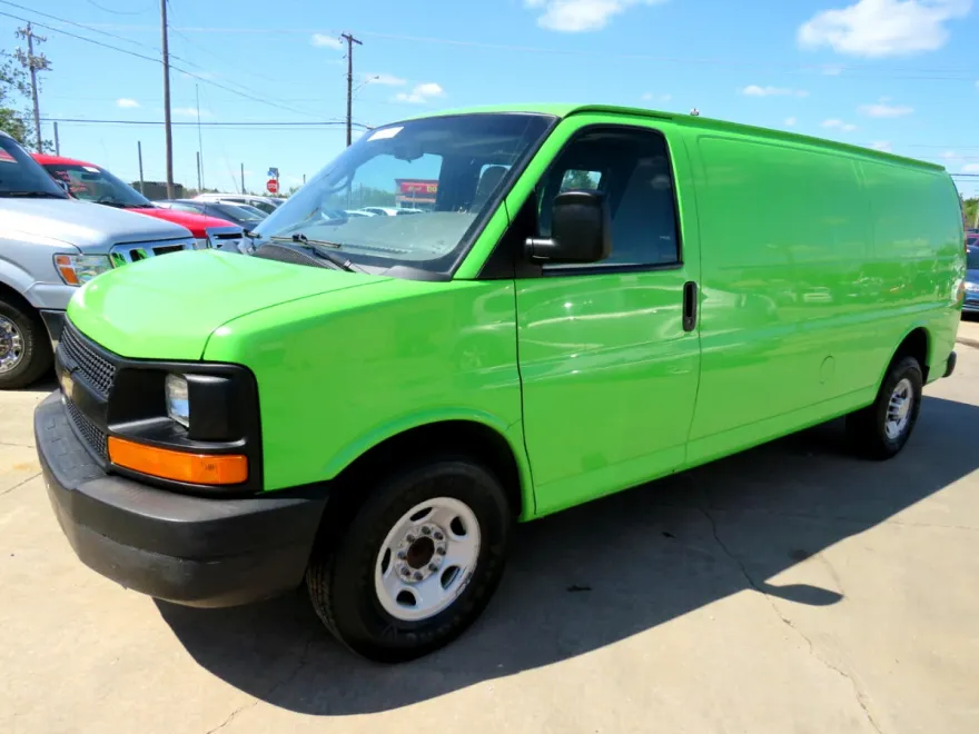2013 Chevrolet Express 3500 Cargo photo 1