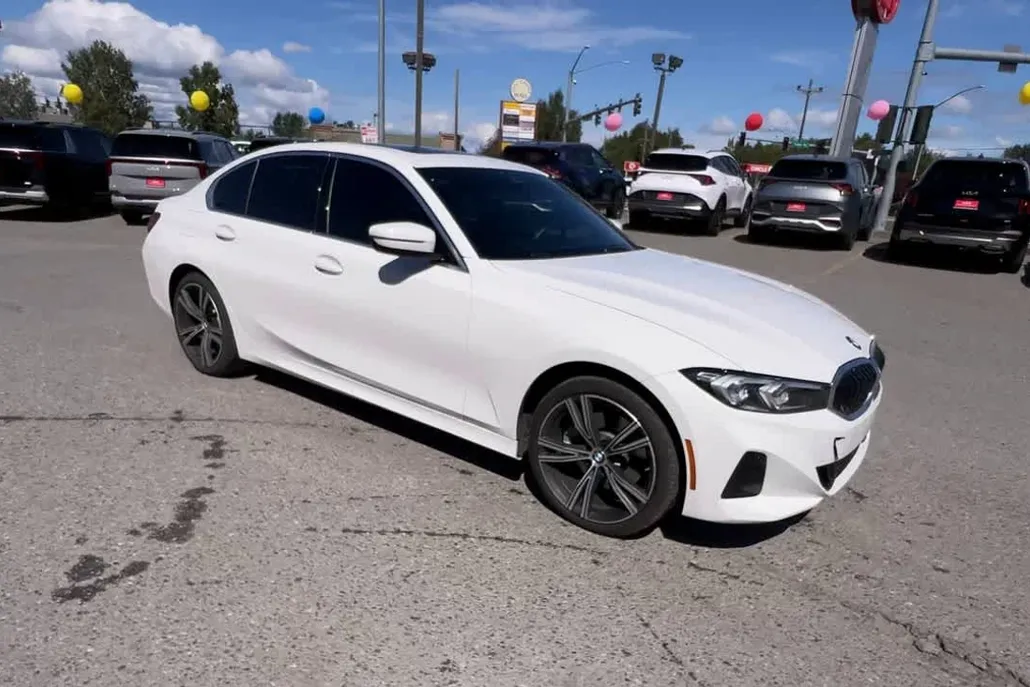 2024 Bmw 330i xDrive Sedan photo 1