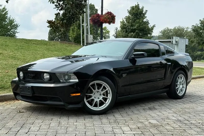 2010 Ford GT photo 1