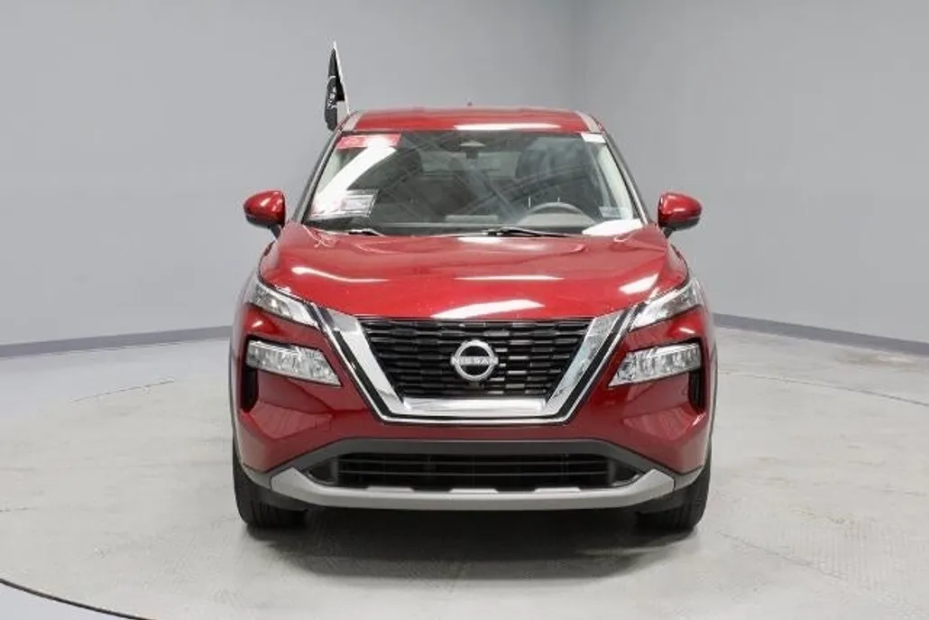 2023 Nissan Rogue SV photo 1