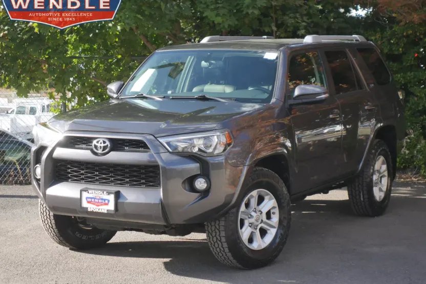 2016 Toyota 4Runner SR5 Premium photo 1