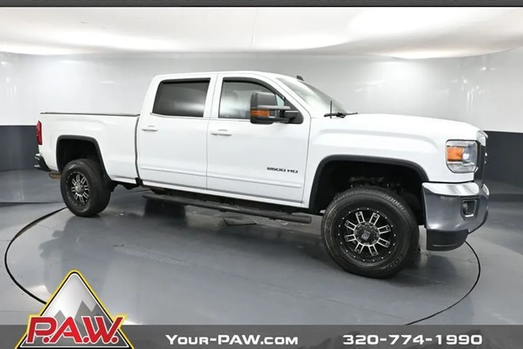 2016 Gmc Sierra SLE photo 1