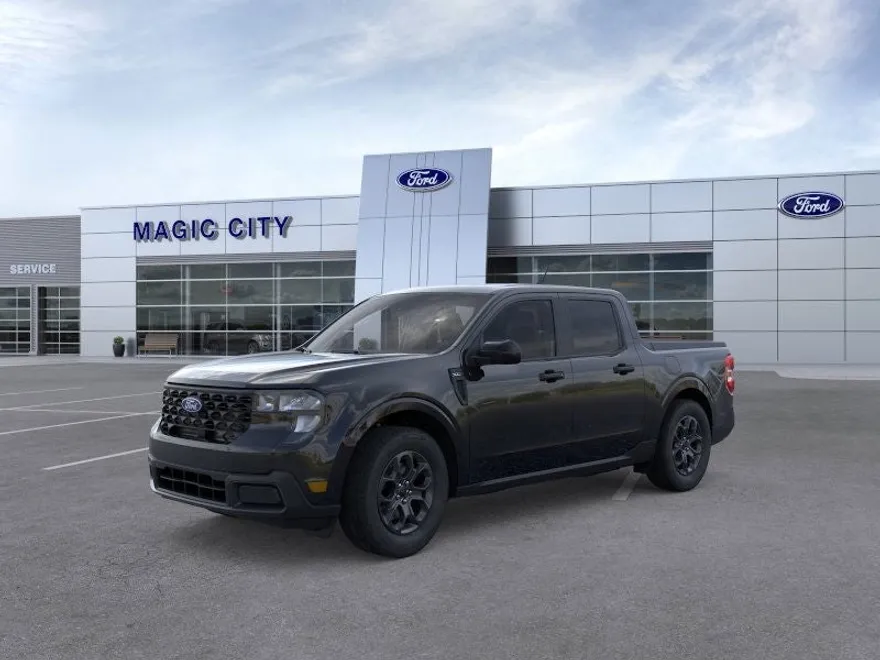 2025 Ford Maverick XLT photo 1