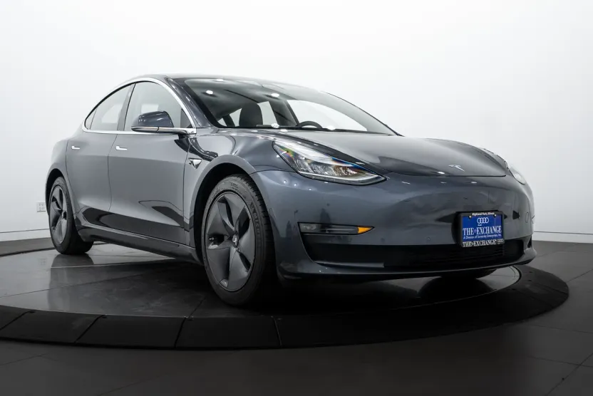 2019 Tesla Model 3 Performance photo 1