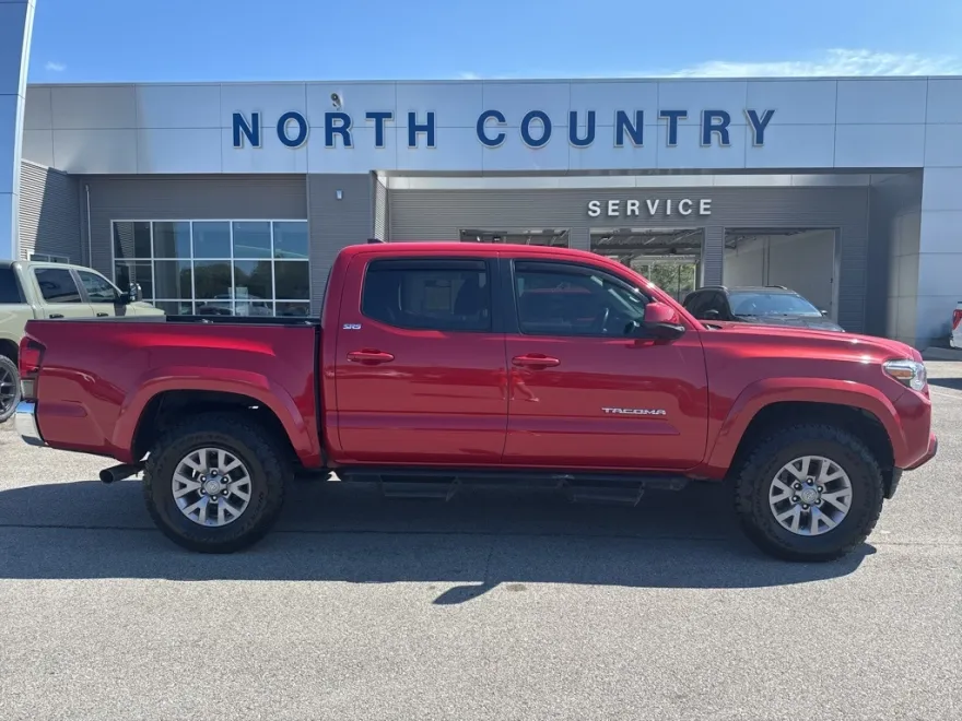 2019 Toyota Tacoma TRD Off-Road photo 1
