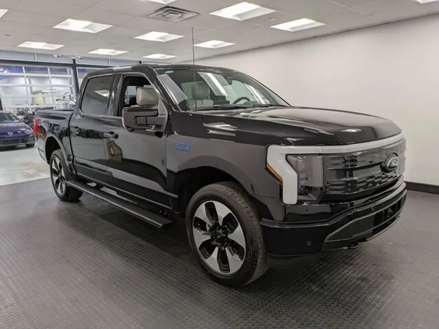 2024 Ford F-150 Lightning Platinum photo 1