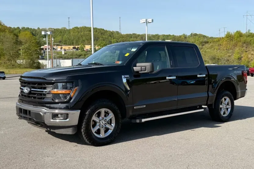 2024 Ford F-150 XLT photo 1