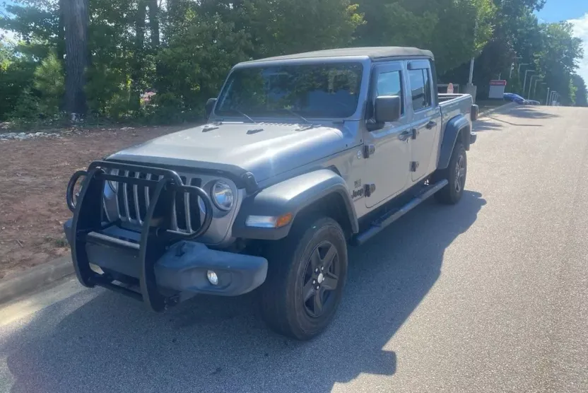2020 Jeep Gladiator Sport photo 1