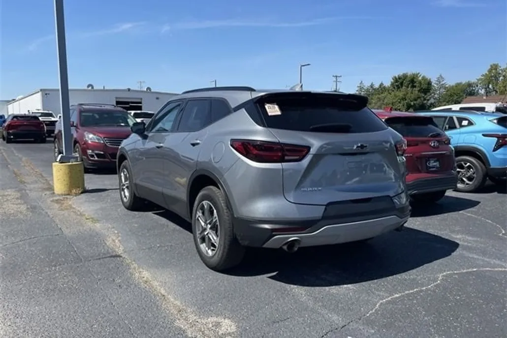 2023 Chevrolet Blazer 2LT photo 1