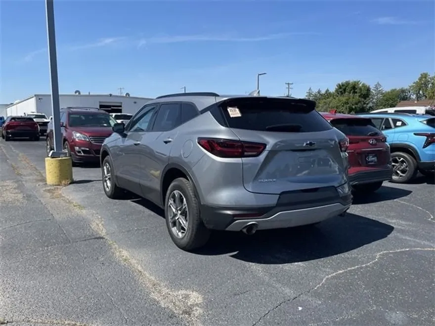 2023 Chevrolet Blazer 2LT photo 1