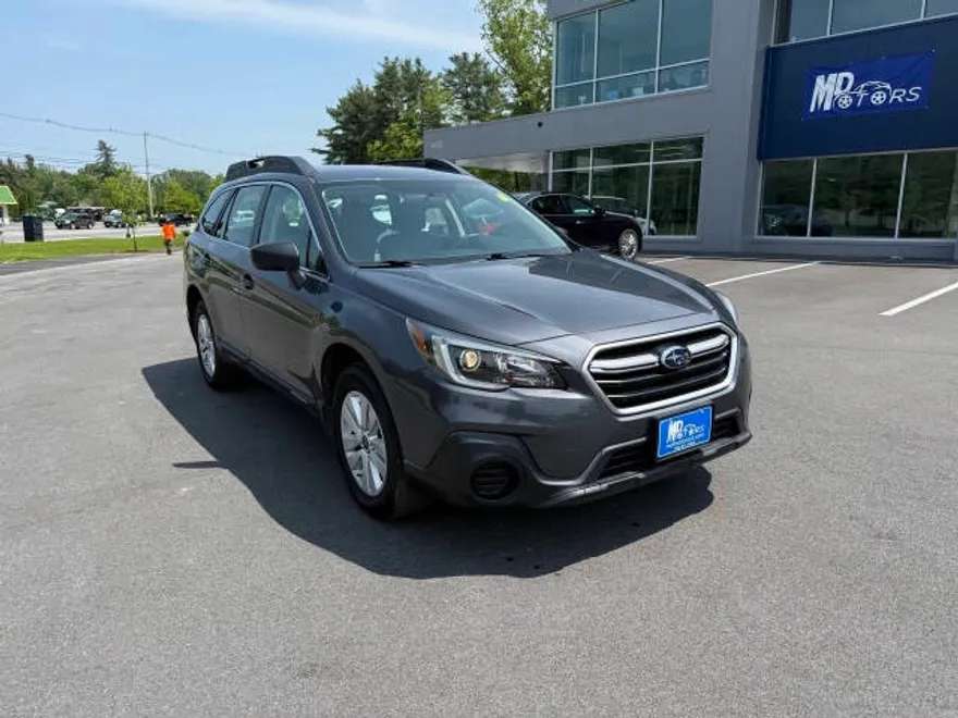 2018 Subaru Outback Base photo 1