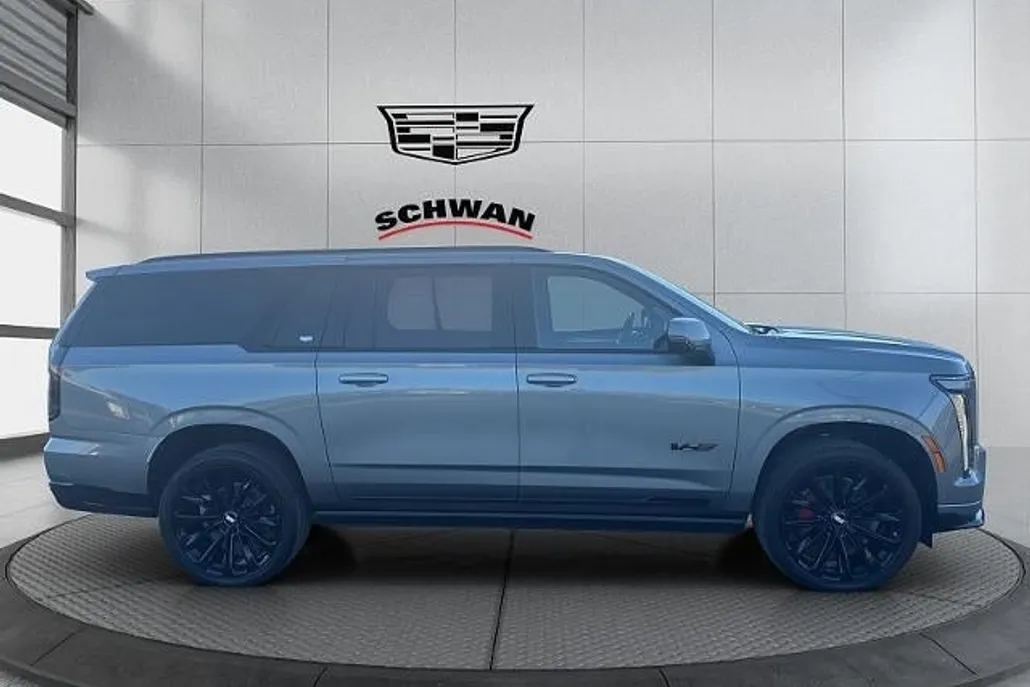 2026 Cadillac Escalade ESV V-Series photo 1