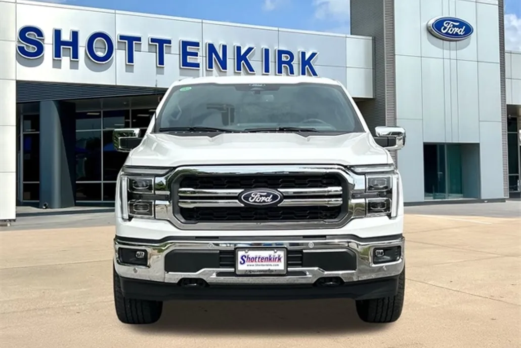 2025 Ford F-150 Lariat photo 1