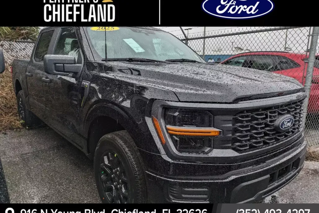 2025 Ford F-150 STX photo 1