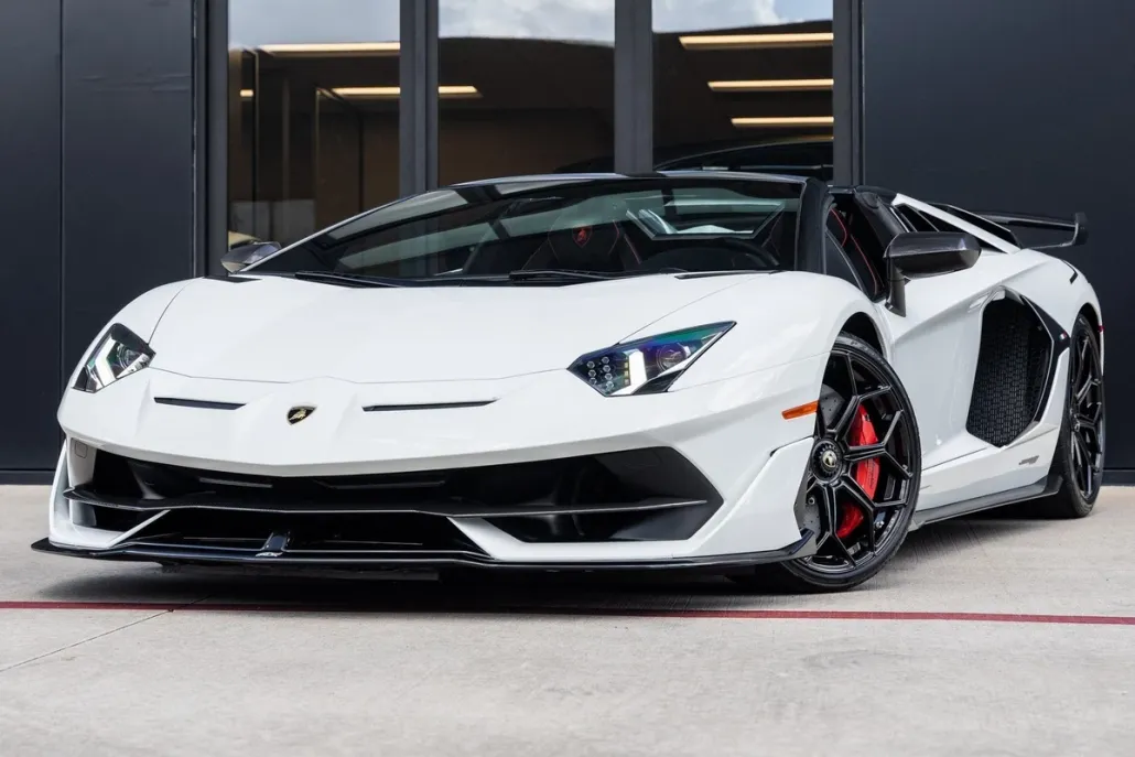 2020 Lamborghini Aventador SVJ Roadster photo 1