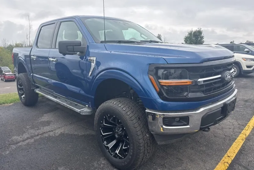 2024 Ford F-150 XLT photo 1