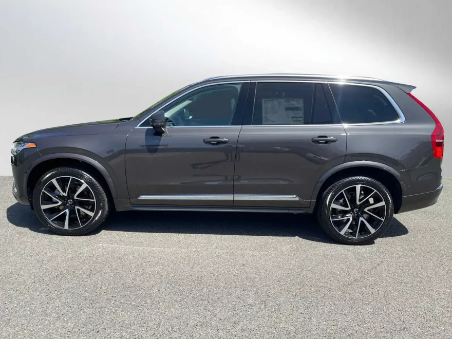 2024 Volvo XC90 Ultimate photo 2