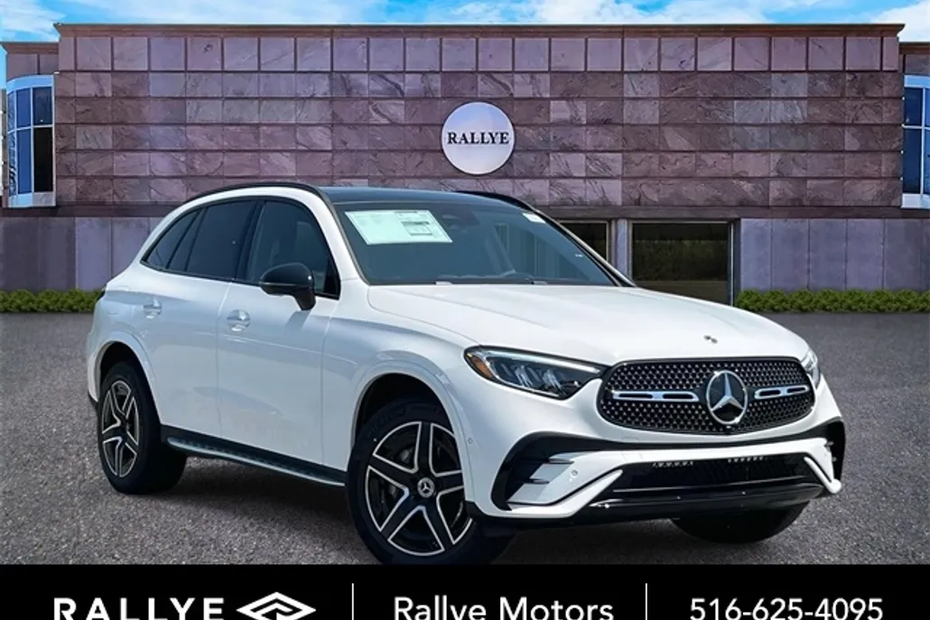 2025 Mercedes Benz GLC 300 4MATIC photo 1