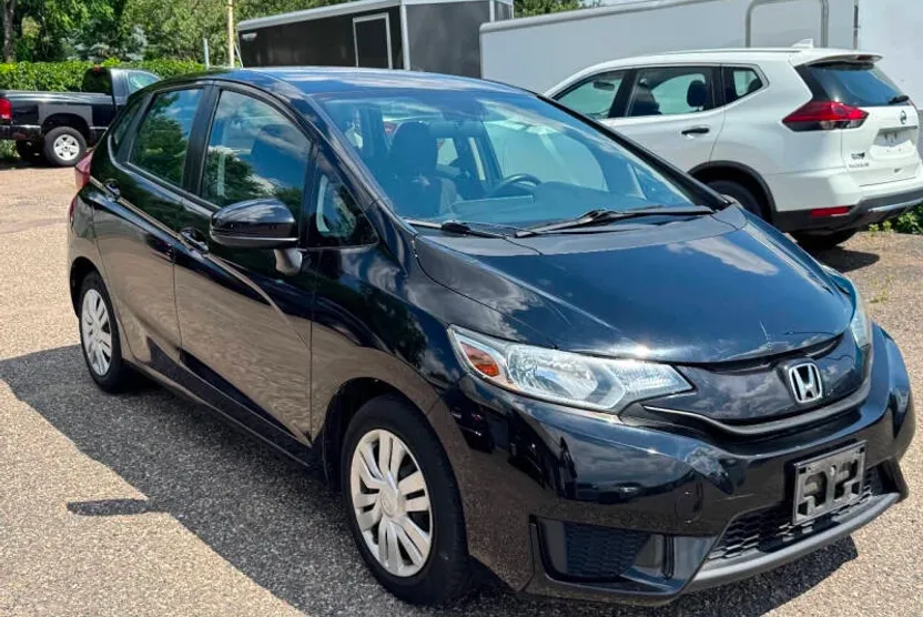 2016 Honda Fit LX photo 1