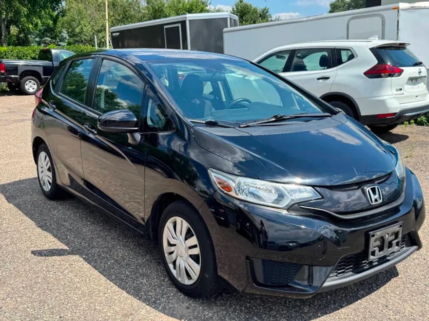 2016 Honda Fit LX photo 1