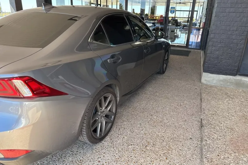 2016 Lexus IS 200t photo 1