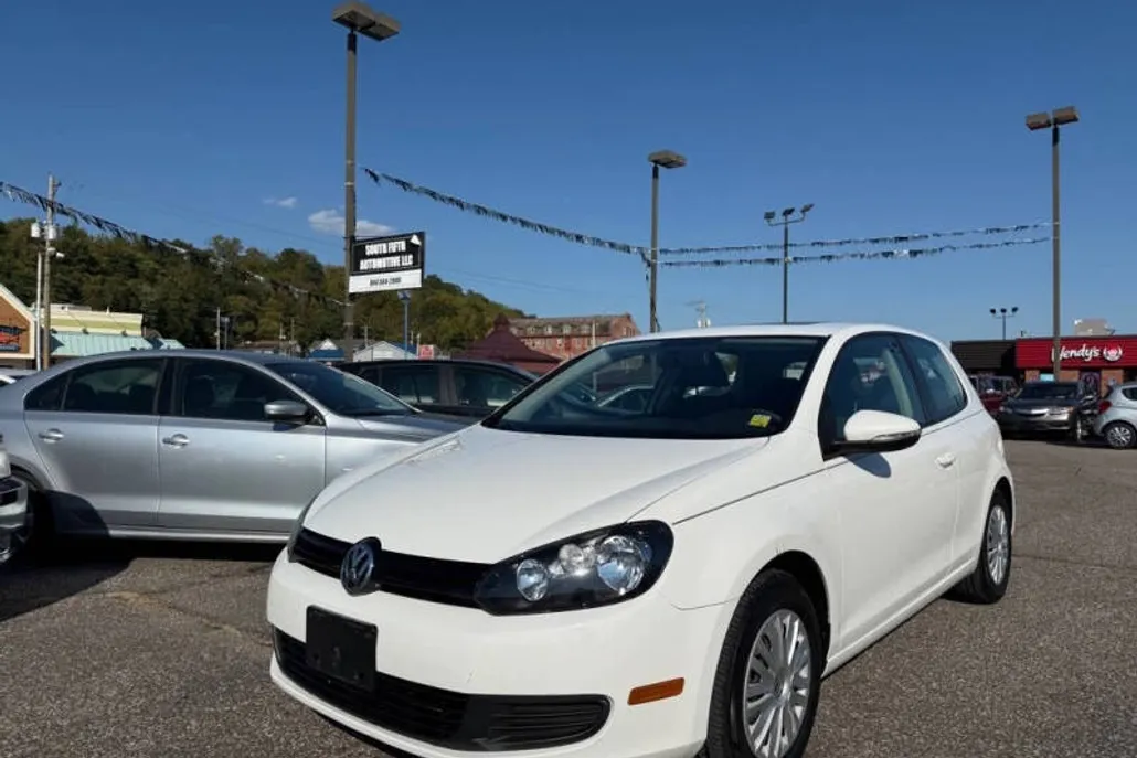 2011 Volkswagen Golf 2.5L photo 1