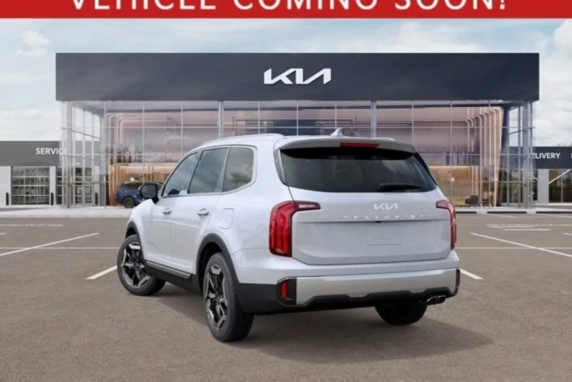 2025 Kia Telluride S photo 1