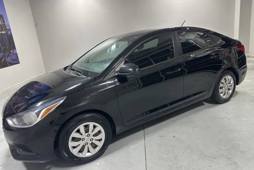 2018 Hyundai Accent SE photo 1