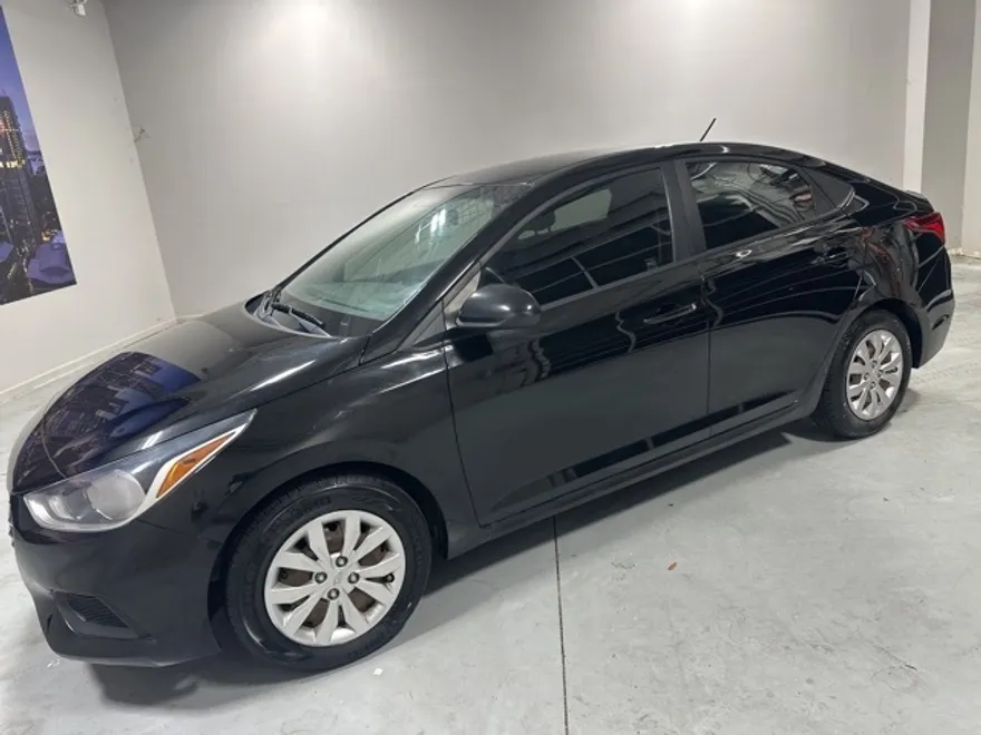 2018 Hyundai Accent SE photo 1